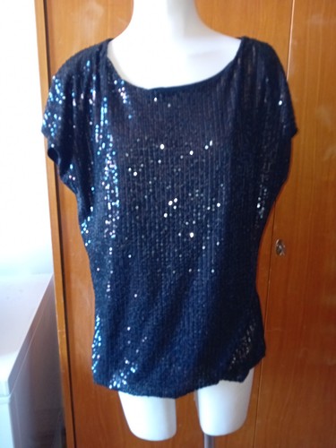 Schönes schwarzes shirt - t-shirt, mit